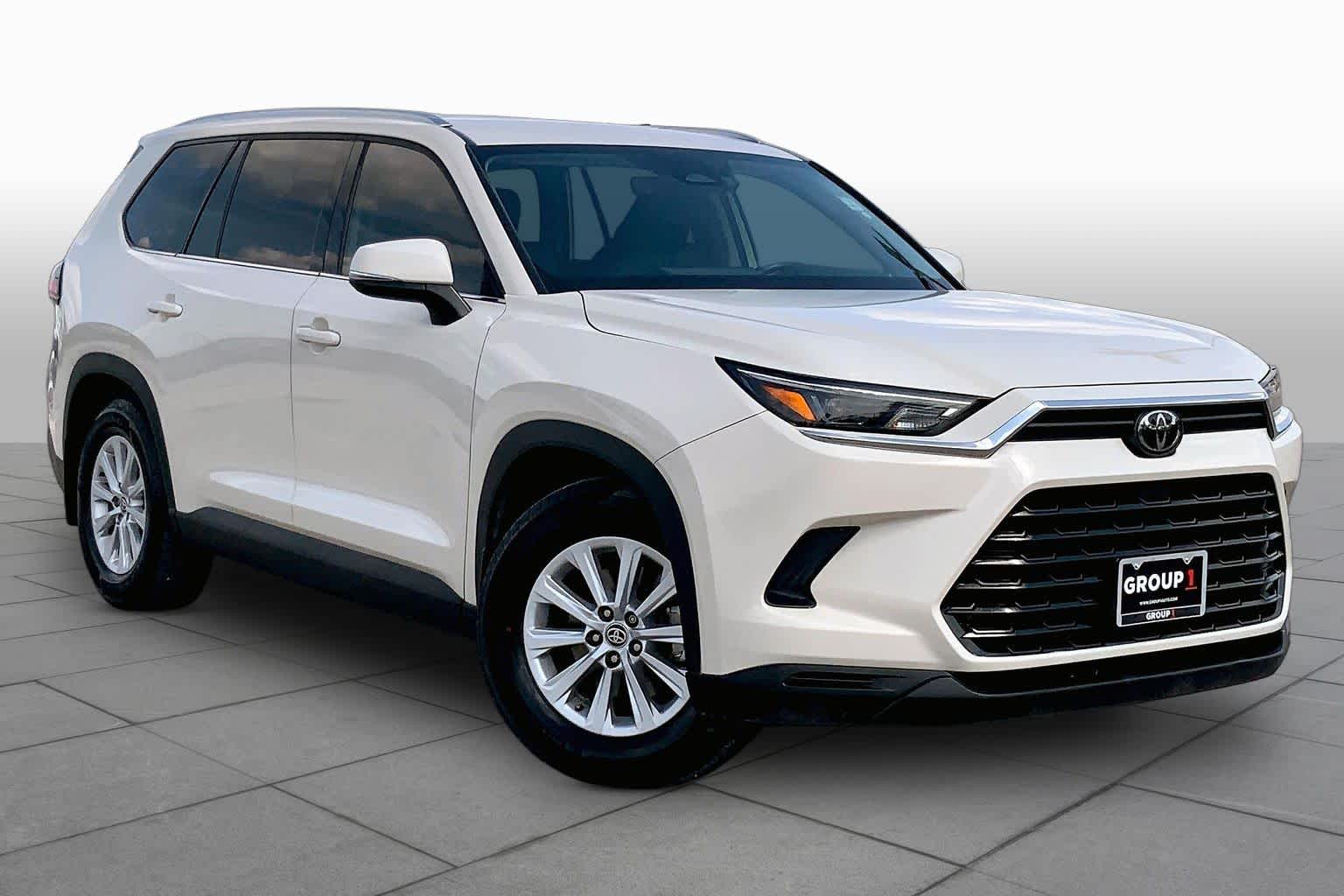 2024 Toyota Grand Highlander XLE Coastal Cream at Group 1 Toyota Southwest