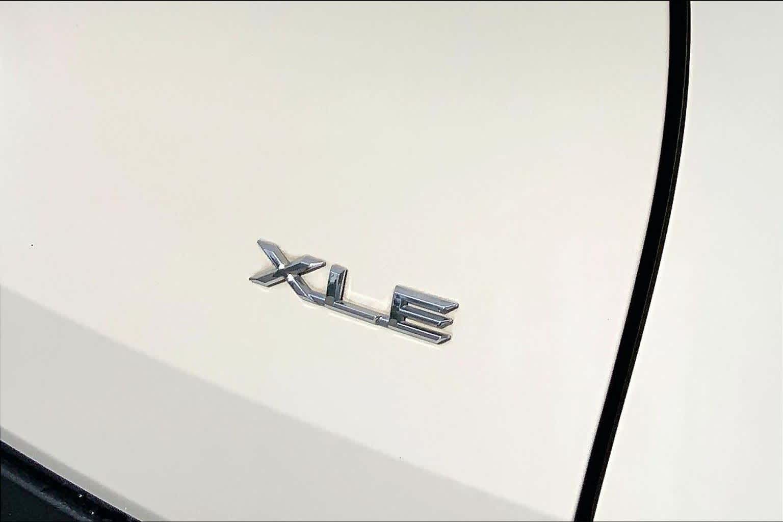 2024 Toyota Grand Highlander XLE Coastal Cream at Group 1 Toyota Southwest