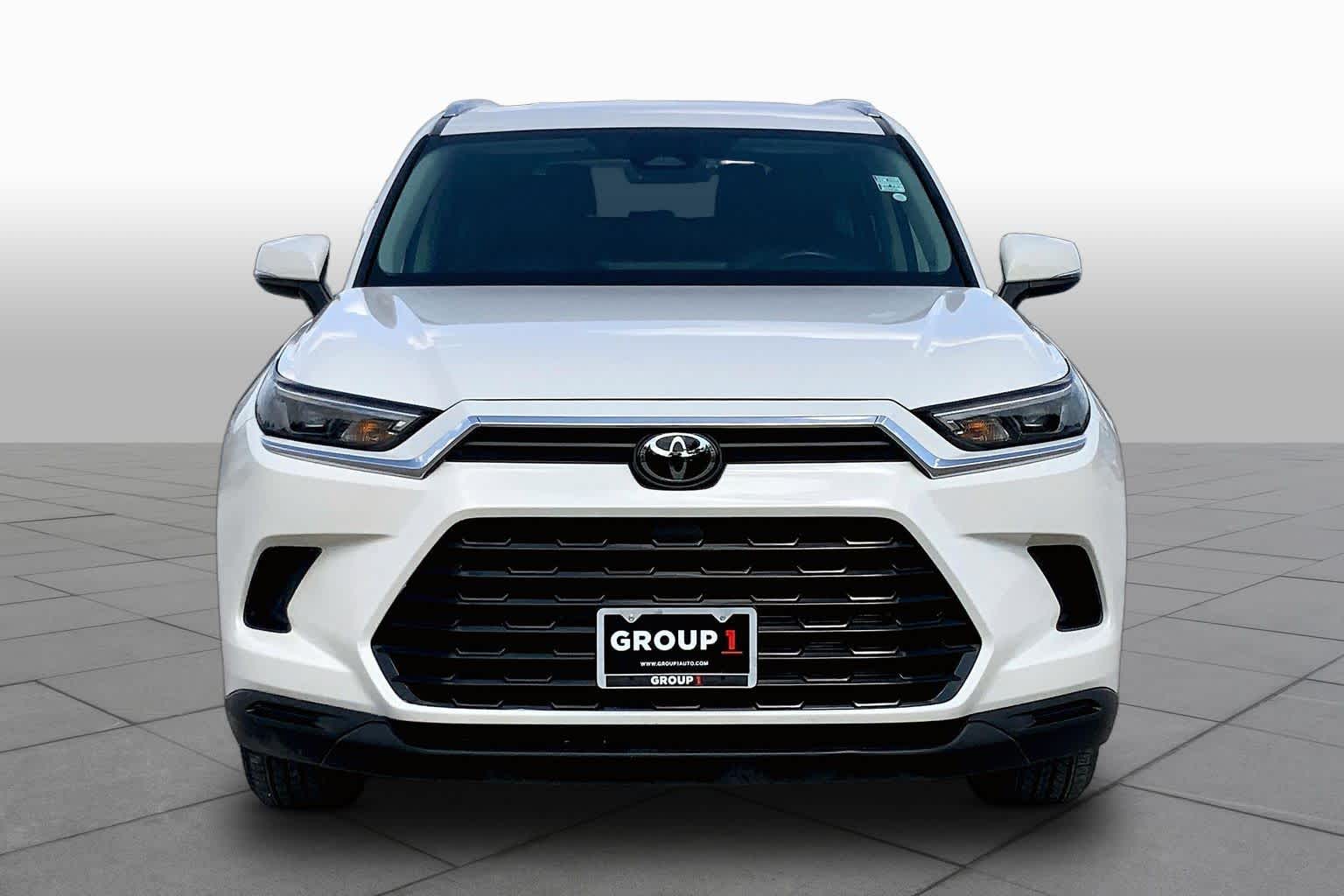 2024 Toyota Grand Highlander XLE Coastal Cream at Group 1 Toyota Southwest