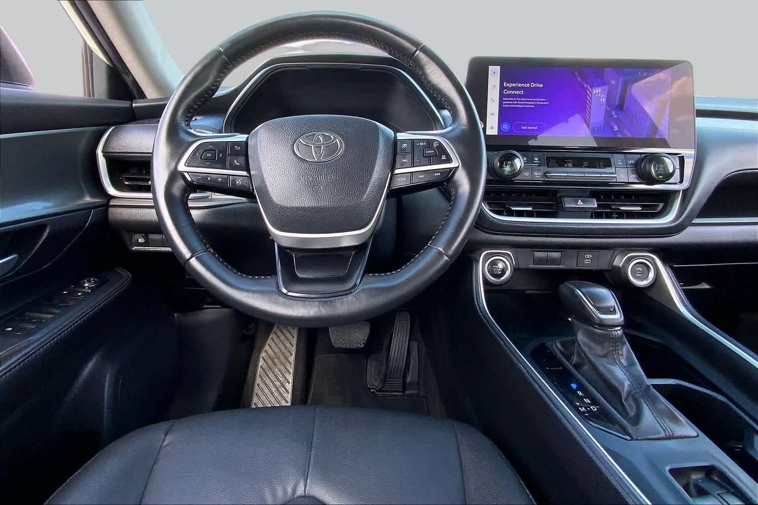 2024 Toyota Grand Highlander XLE Coastal Cream at Group 1 Toyota Southwest
