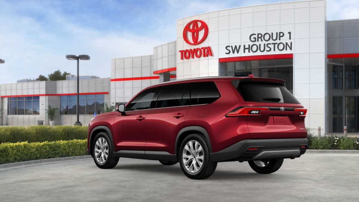 2026 Toyota Grand Highlander photo 4 of 27