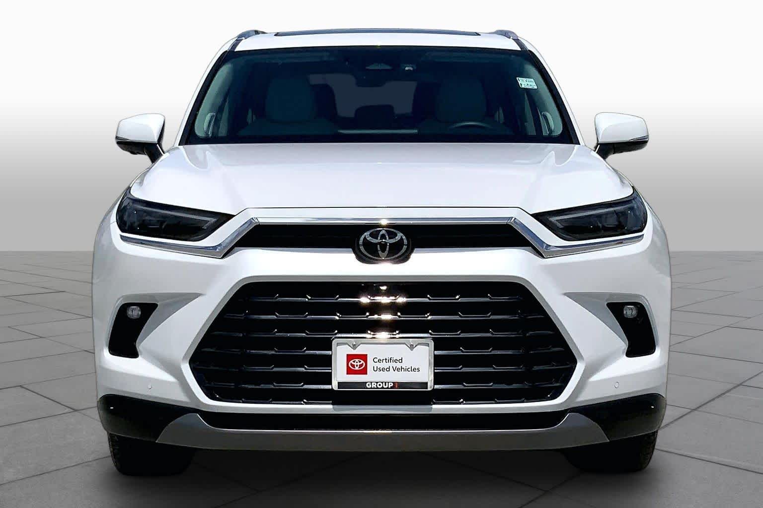2025 Toyota Grand Highlander Limited Wind Chill Pearl at Group 1 Toyota Southwest