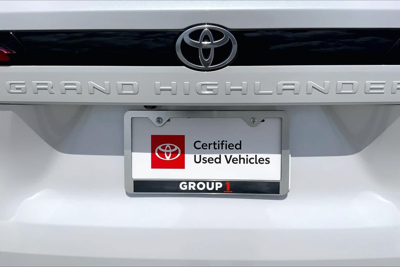 2025 Toyota Grand Highlander Limited Wind Chill Pearl at Group 1 Toyota Southwest