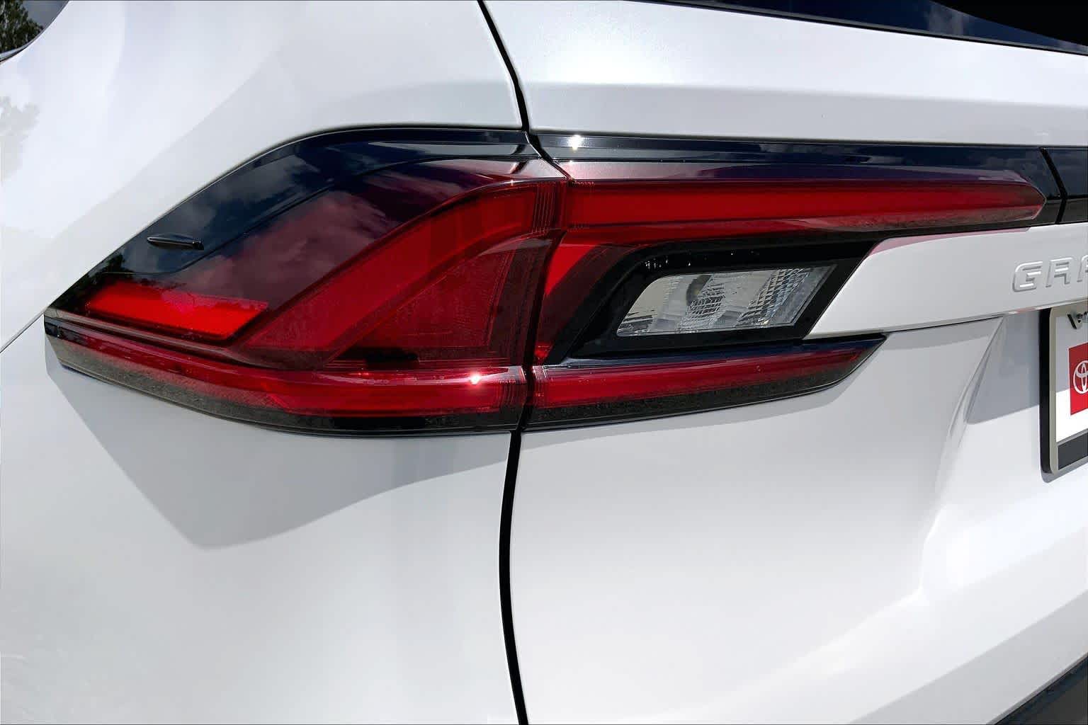 2025 Toyota Grand Highlander Limited Wind Chill Pearl at Group 1 Toyota Southwest