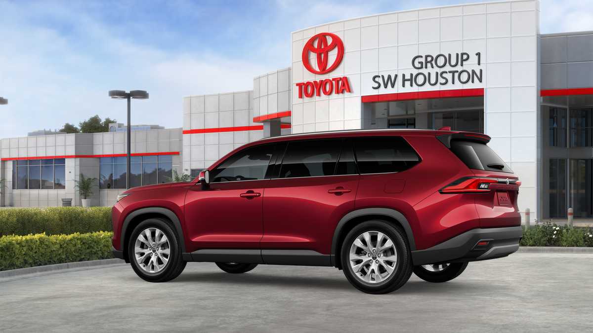 2026 Toyota Grand Highlander photo 20 of 28