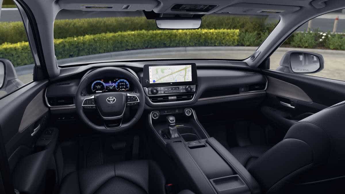 2026 Toyota Grand Highlander photo 17 of 28