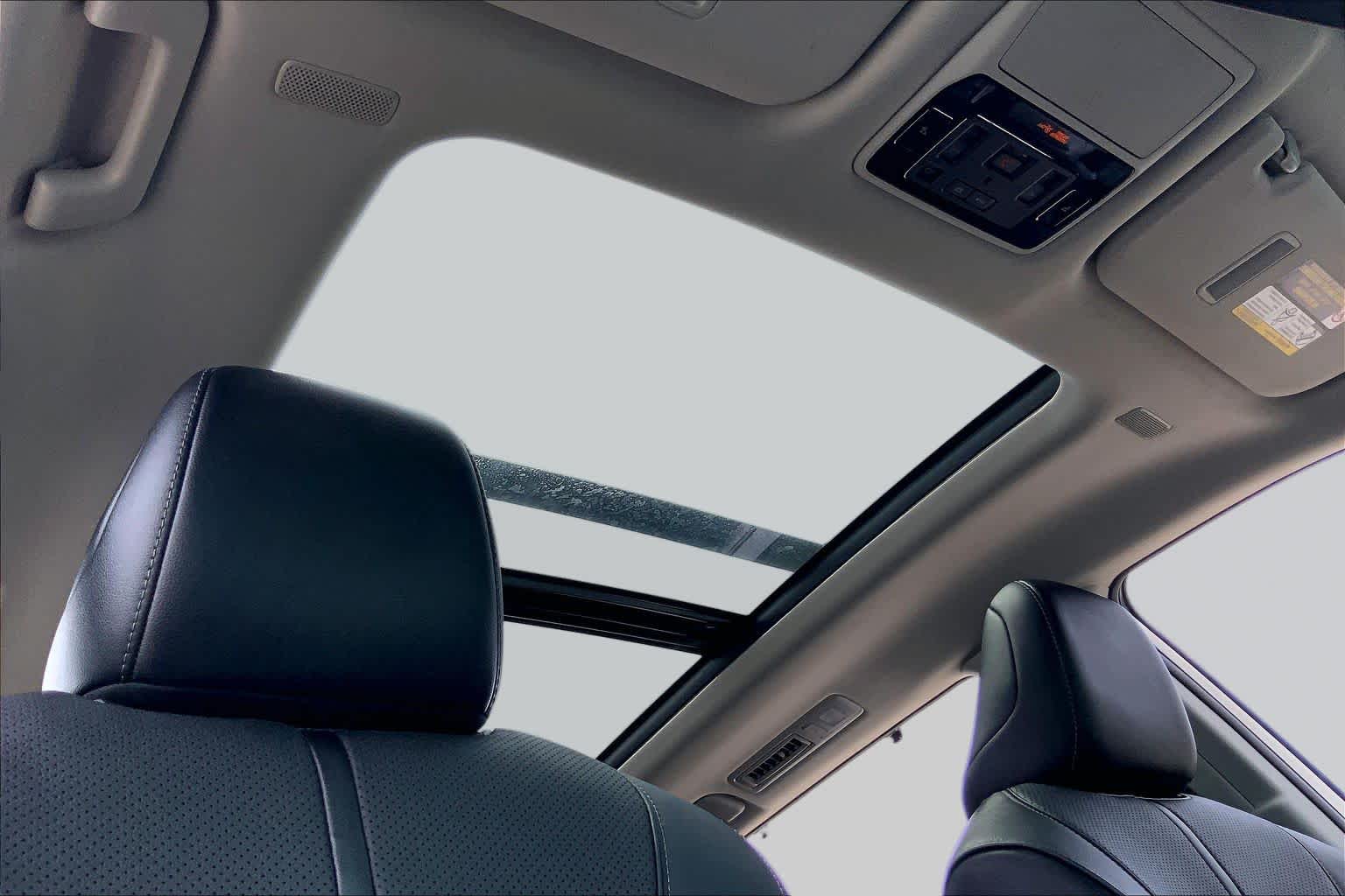 2024 Toyota Grand Highlander Limited Coastal Cream at Group 1 Toyota Southwest