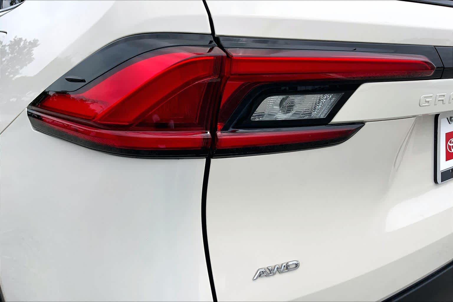 2024 Toyota Grand Highlander Limited Coastal Cream at Group 1 Toyota Southwest