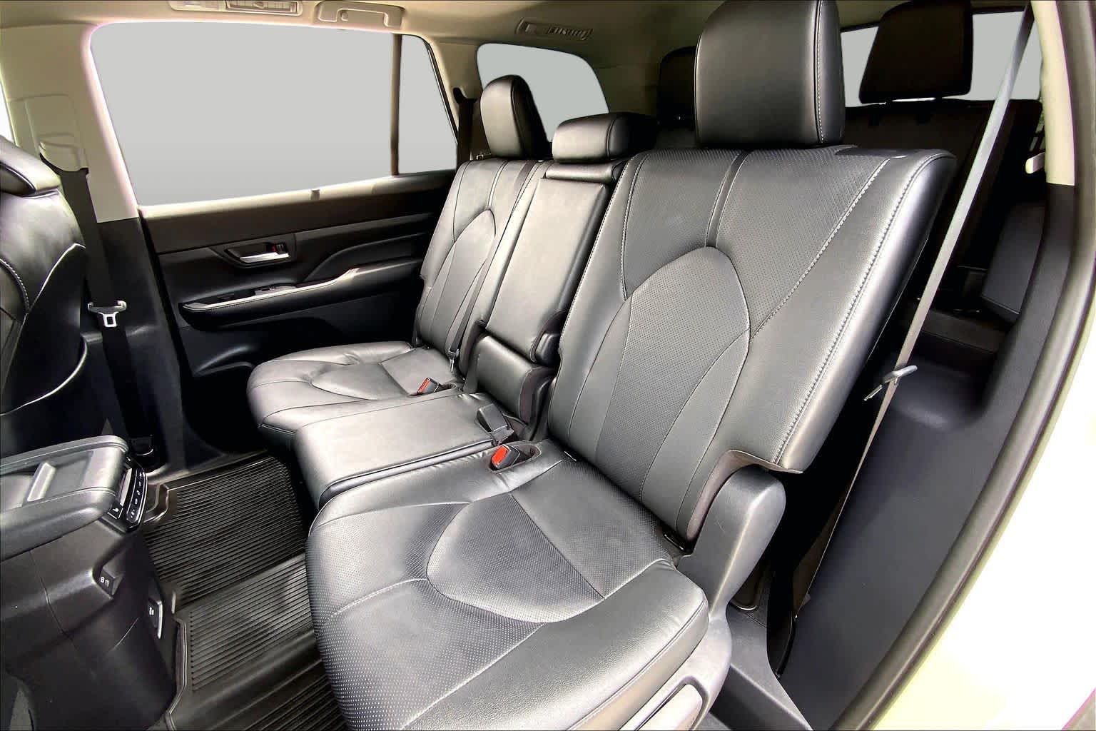 2024 Toyota Grand Highlander Limited Coastal Cream at Group 1 Toyota Southwest