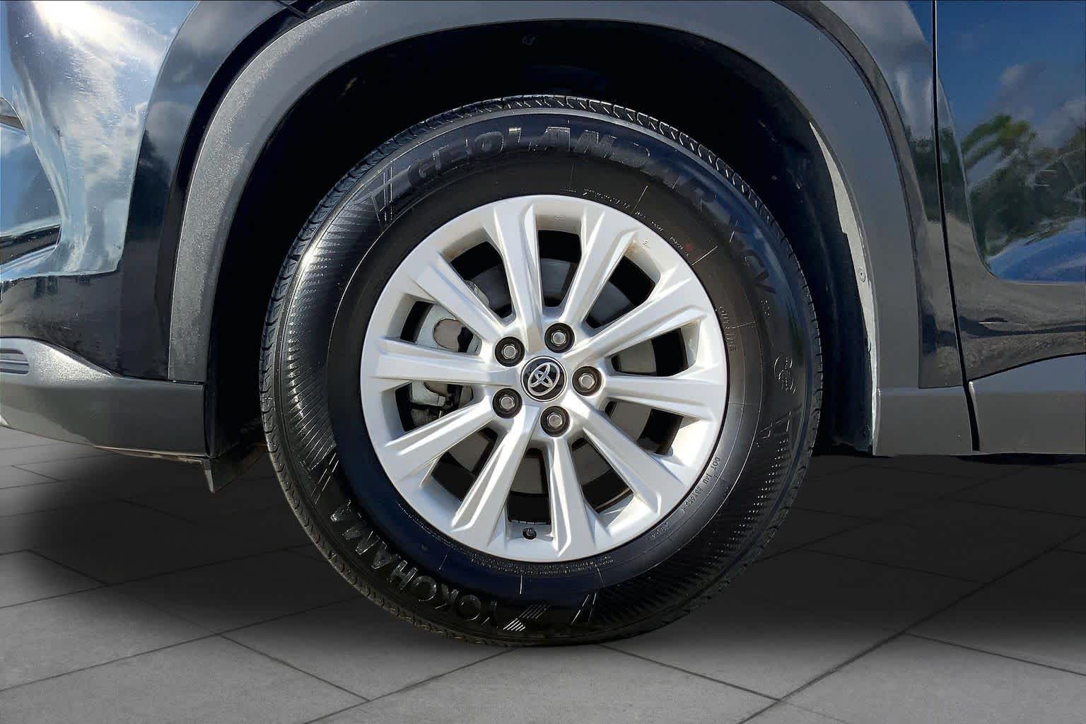 2025 Toyota Grand Highlander XLE Midnight Black Metallic at Group 1 Toyota Southwest
