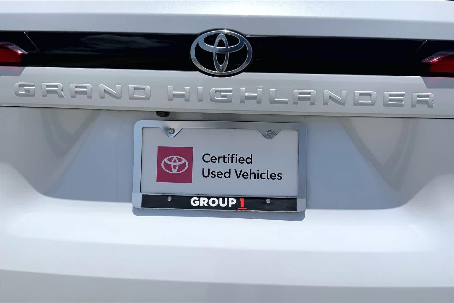 2026 Toyota Grand Highlander Platinum Wind Chill Pearl at Group 1 Toyota Southwest