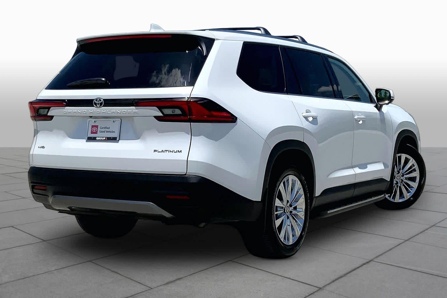 2026 Toyota Grand Highlander Platinum Wind Chill Pearl at Group 1 Toyota Southwest
