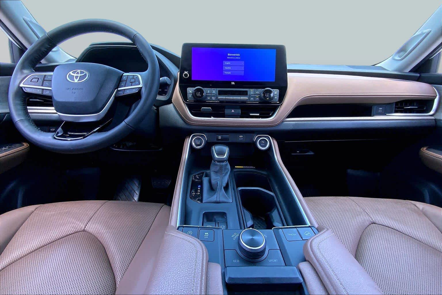 2026 Toyota Grand Highlander Platinum Wind Chill Pearl at Group 1 Toyota Southwest