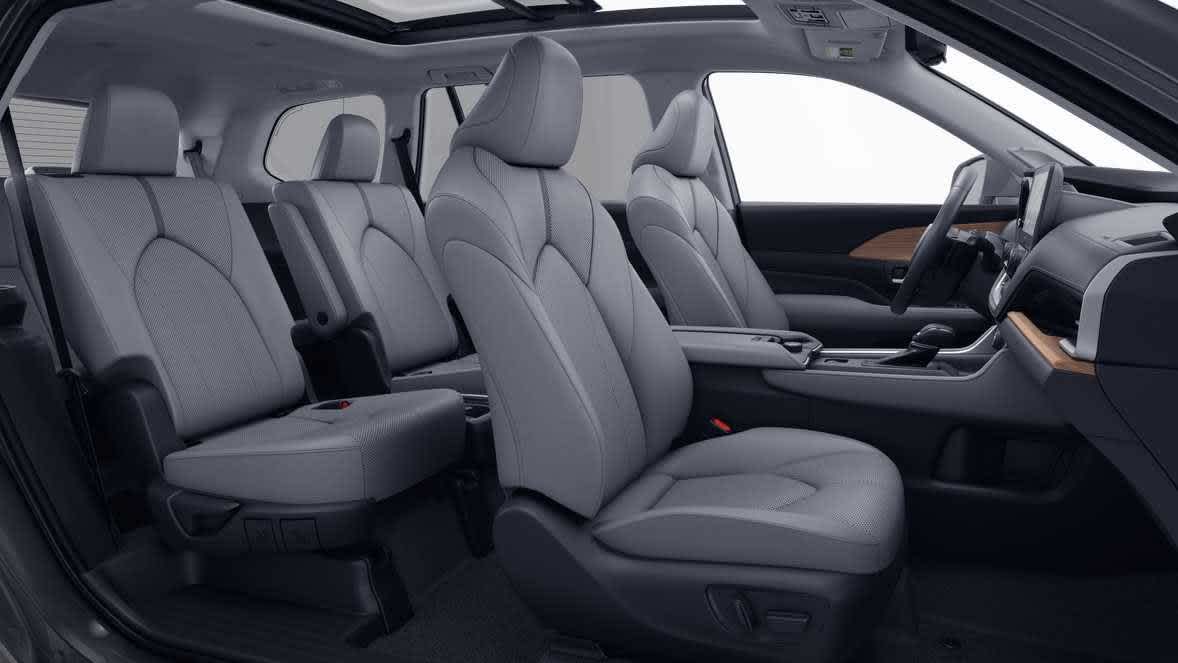 2026 Toyota Grand Highlander photo 28 of 46