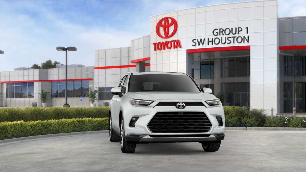 2026 Toyota Grand Highlander photo 13 of 33