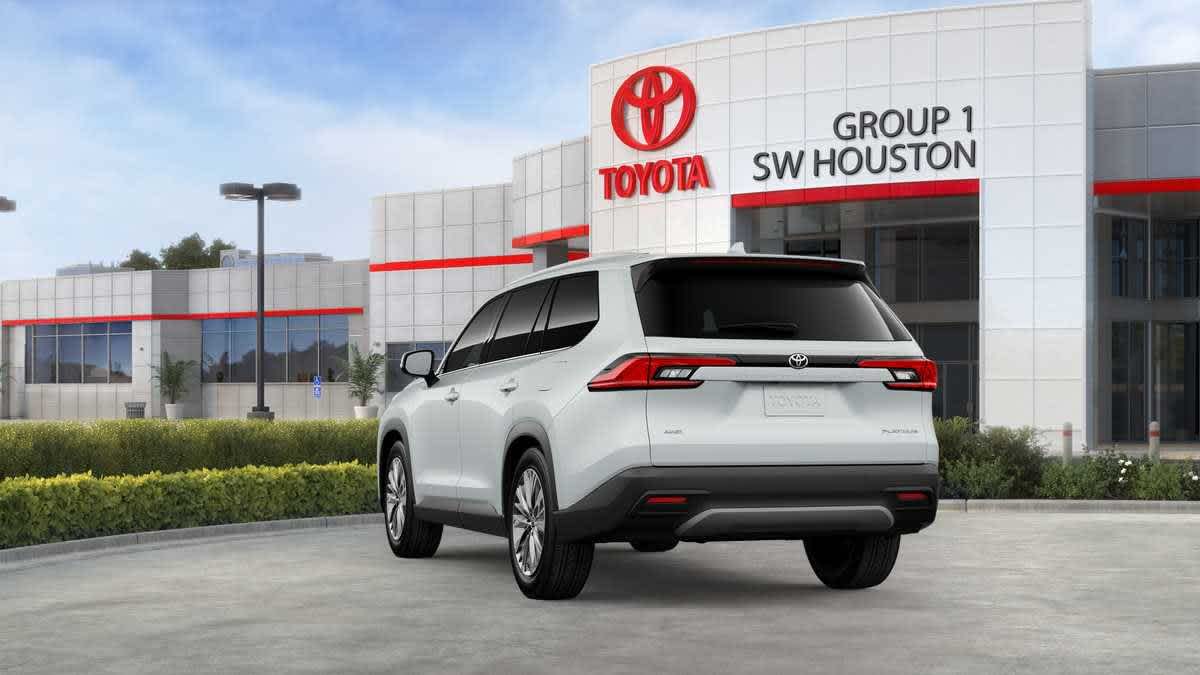 2026 Toyota Grand Highlander photo 6 of 33