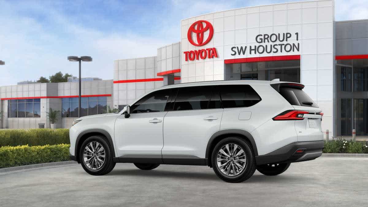 2026 Toyota Grand Highlander photo 4 of 33