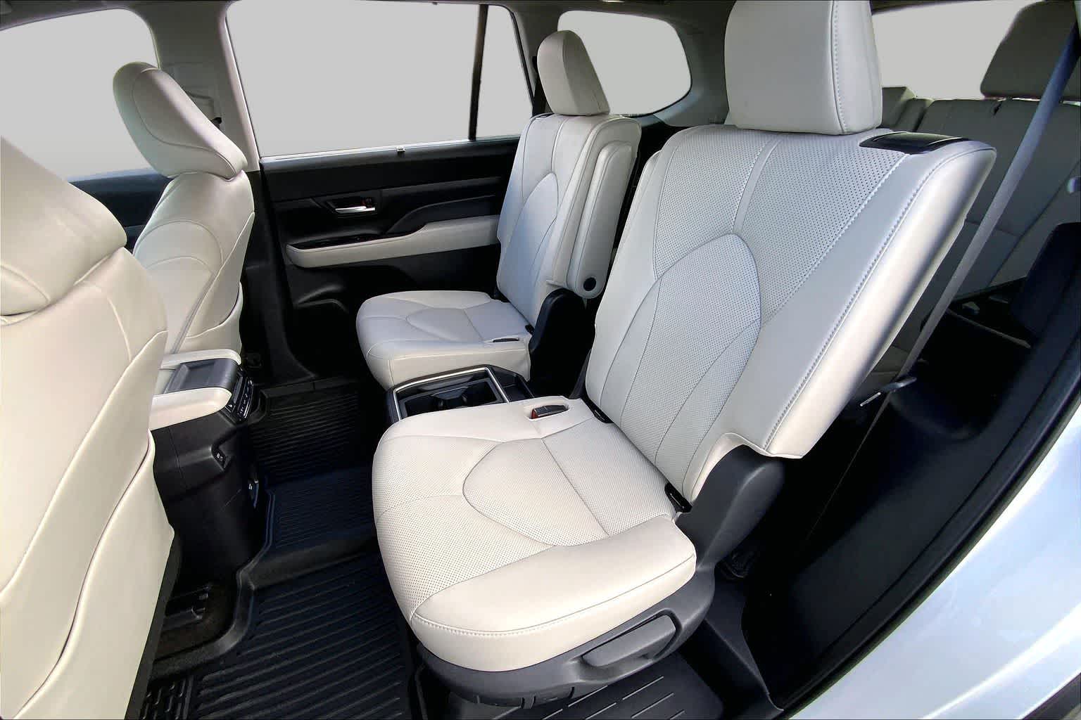 2024 Toyota Grand Highlander Limited Wind Chill Pearl at Mac Haik Ford