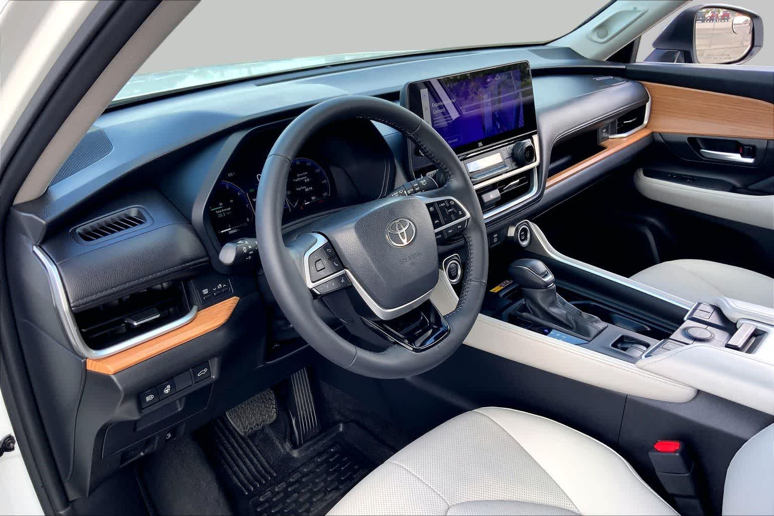 2024 Toyota Grand Highlander Limited Wind Chill Pearl at Mac Haik Ford