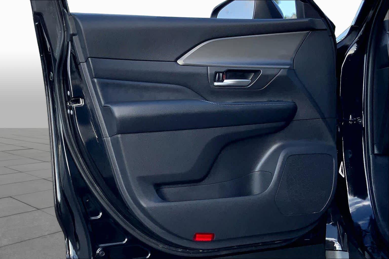 2025 Toyota Grand Highlander XLE Midnight Black Metallic at Group 1 Toyota Southwest