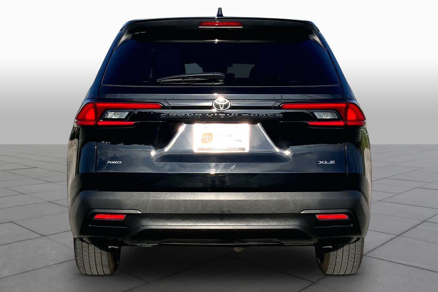 2025 Toyota Grand Highlander XLE Midnight Black Metallic at Group 1 Toyota Southwest