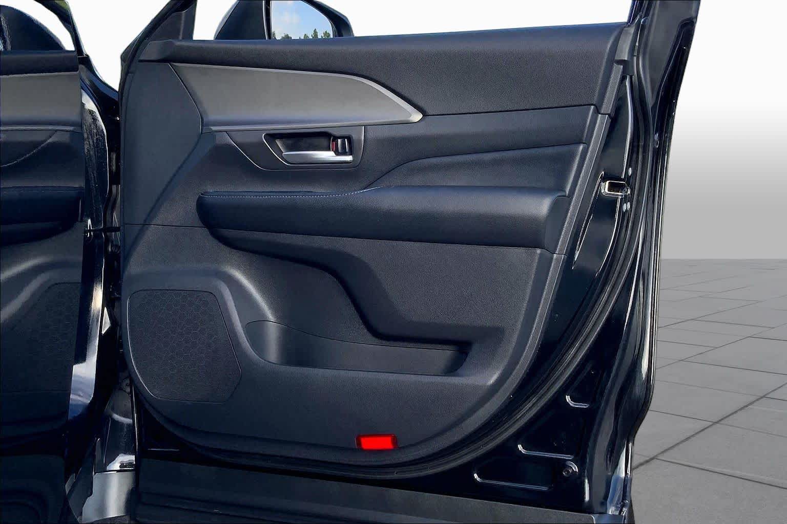2025 Toyota Grand Highlander XLE Midnight Black Metallic at Group 1 Toyota Southwest