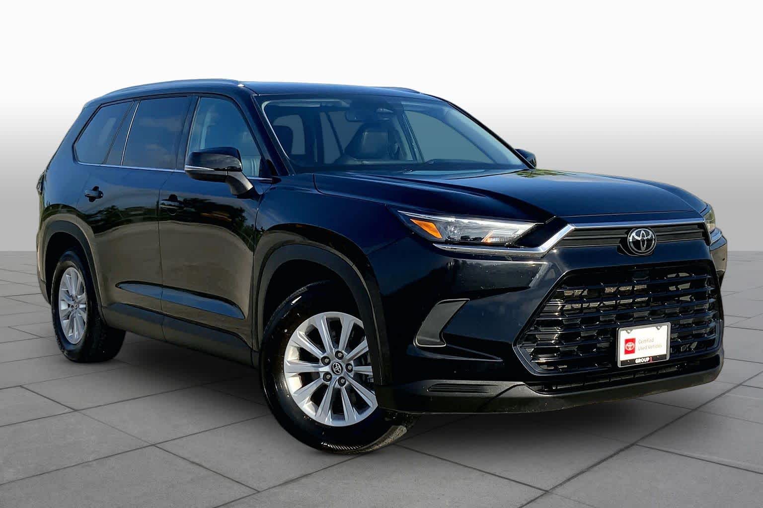 2025 Toyota Grand Highlander photo 3 of 36