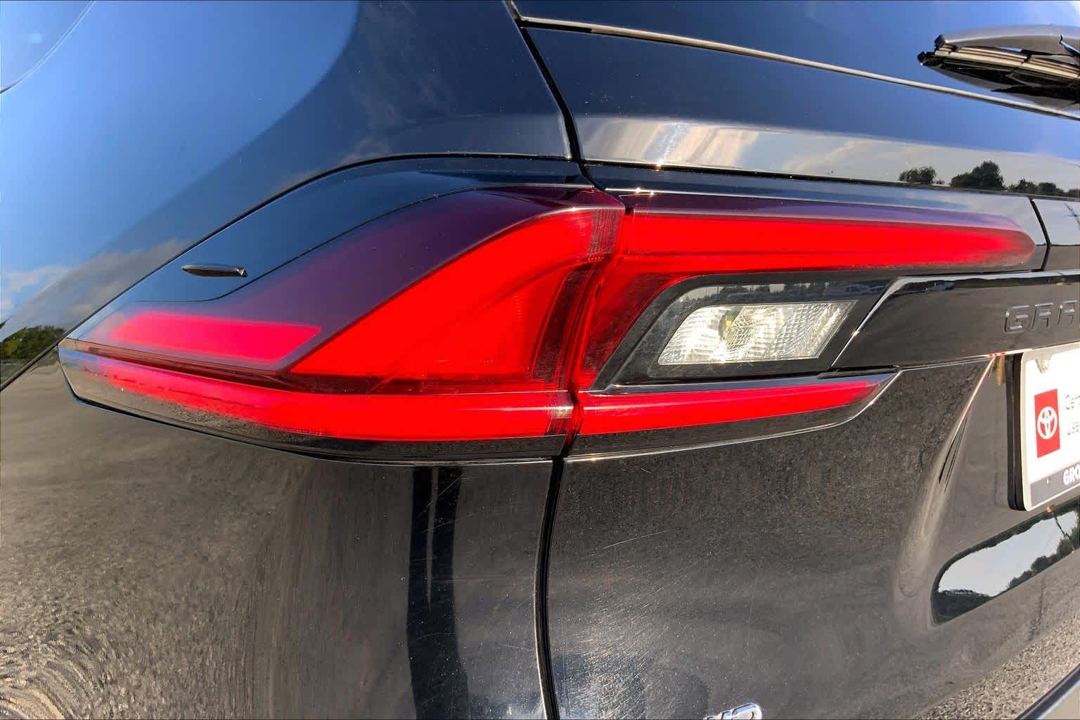 2025 Toyota Grand Highlander photo 28 of 36