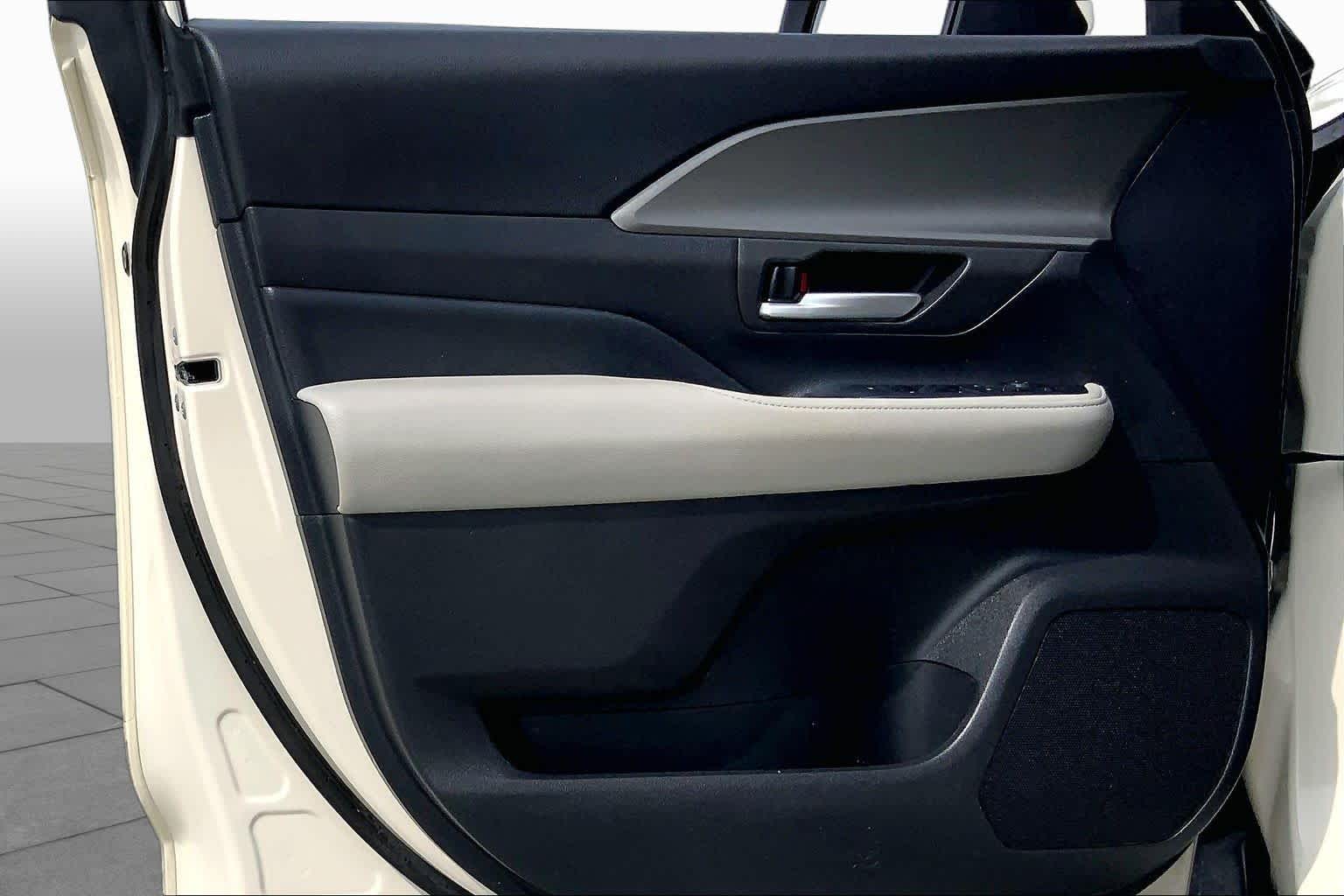 2024 Toyota Grand Highlander XLE Coastal Cream at Texan GMC Buick