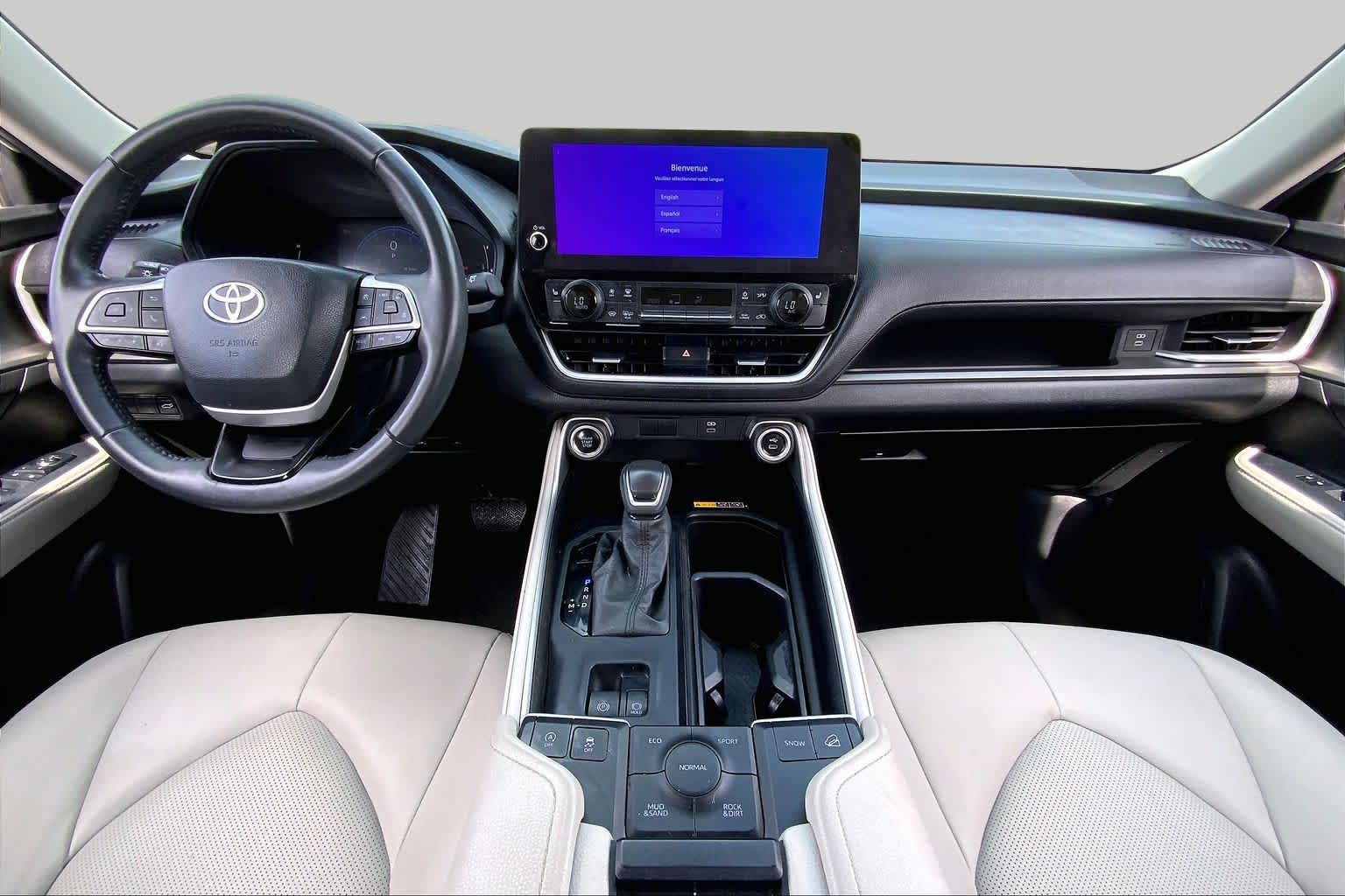 2024 Toyota Grand Highlander XLE Coastal Cream at Texan GMC Buick