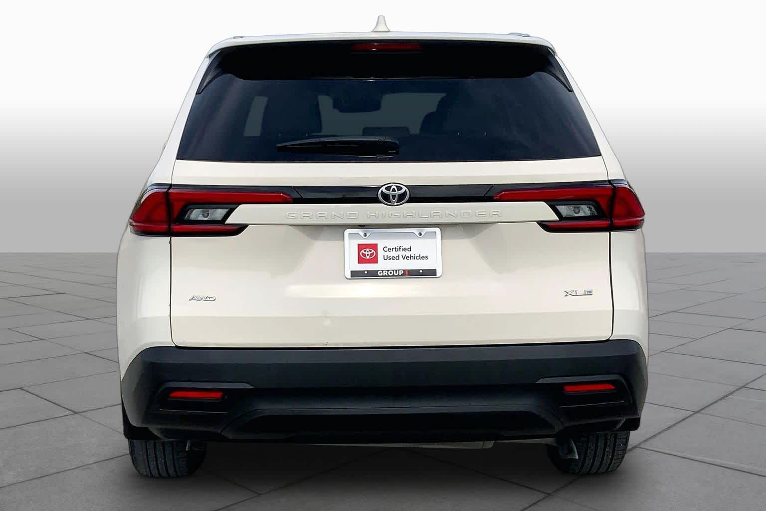 2024 Toyota Grand Highlander XLE Coastal Cream at Texan GMC Buick