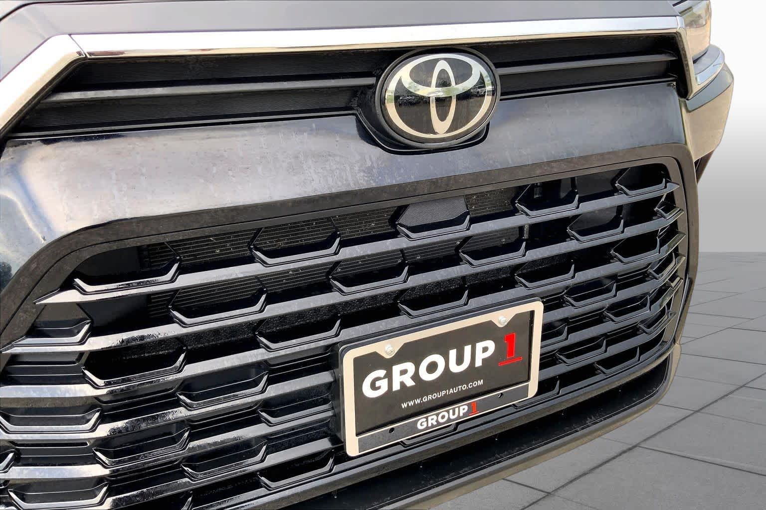 2025 Toyota Grand Highlander XLE Midnight Black Metallic at Group 1 Toyota Southwest