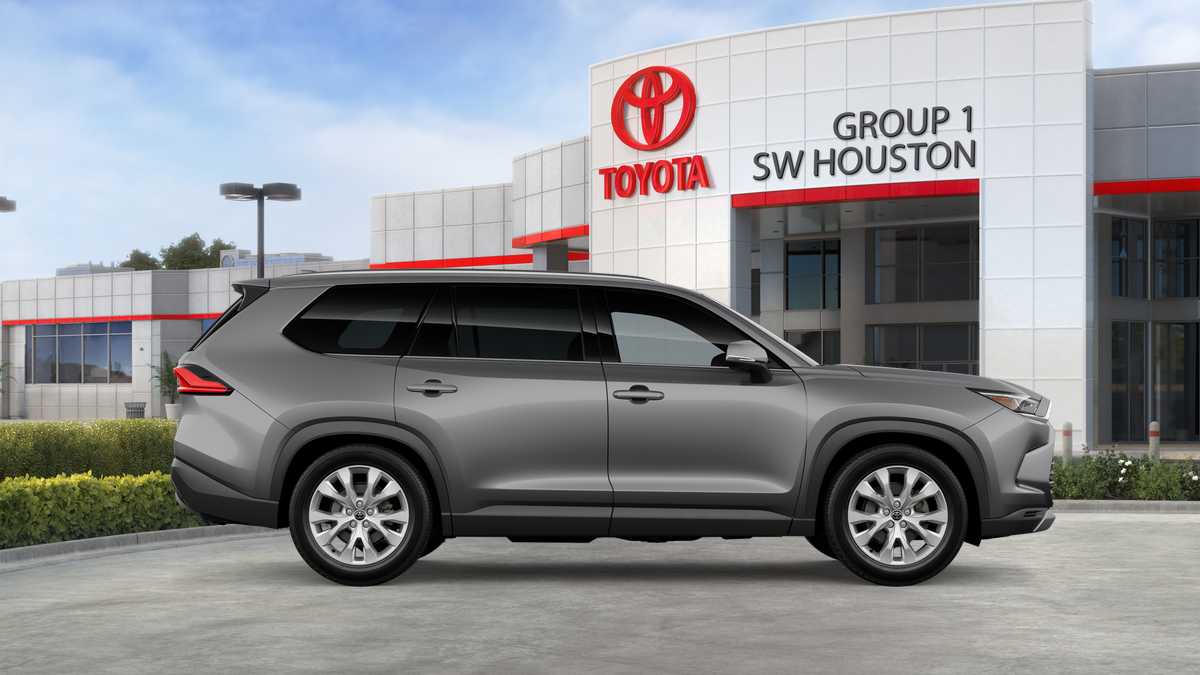 2026 Toyota Grand Highlander photo 27 of 32