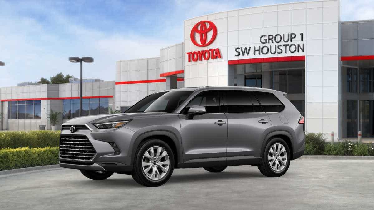 2026 Toyota Grand Highlander photo 2 of 44