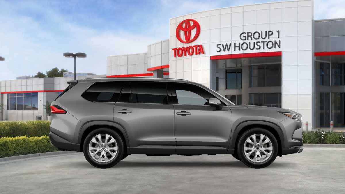 2026 Toyota Grand Highlander photo 10 of 32