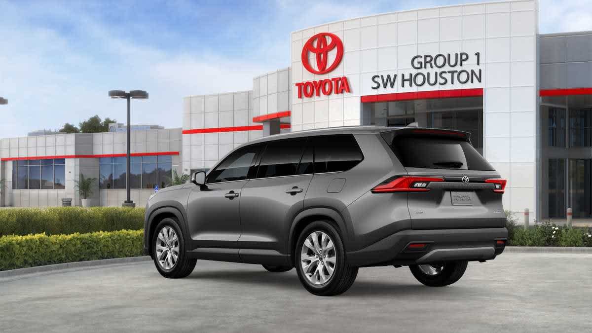 2026 Toyota Grand Highlander photo 6 of 44