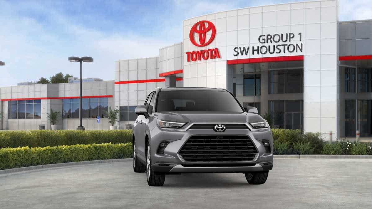 2026 Toyota Grand Highlander photo 13 of 32