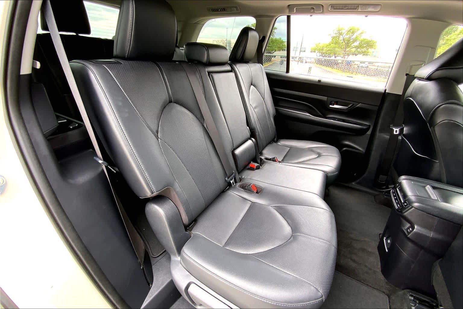 2024 Toyota Grand Highlander Hybrid Limited Coastal Cream at Group 1 Toyota Southwest