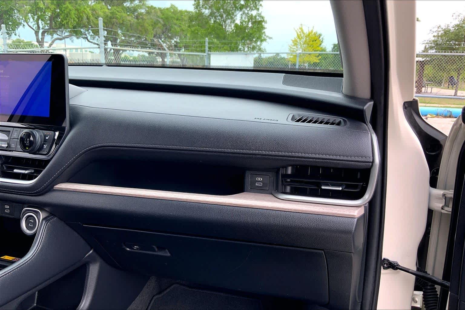 2024 Toyota Grand Highlander Hybrid Limited Coastal Cream at Group 1 Toyota Southwest