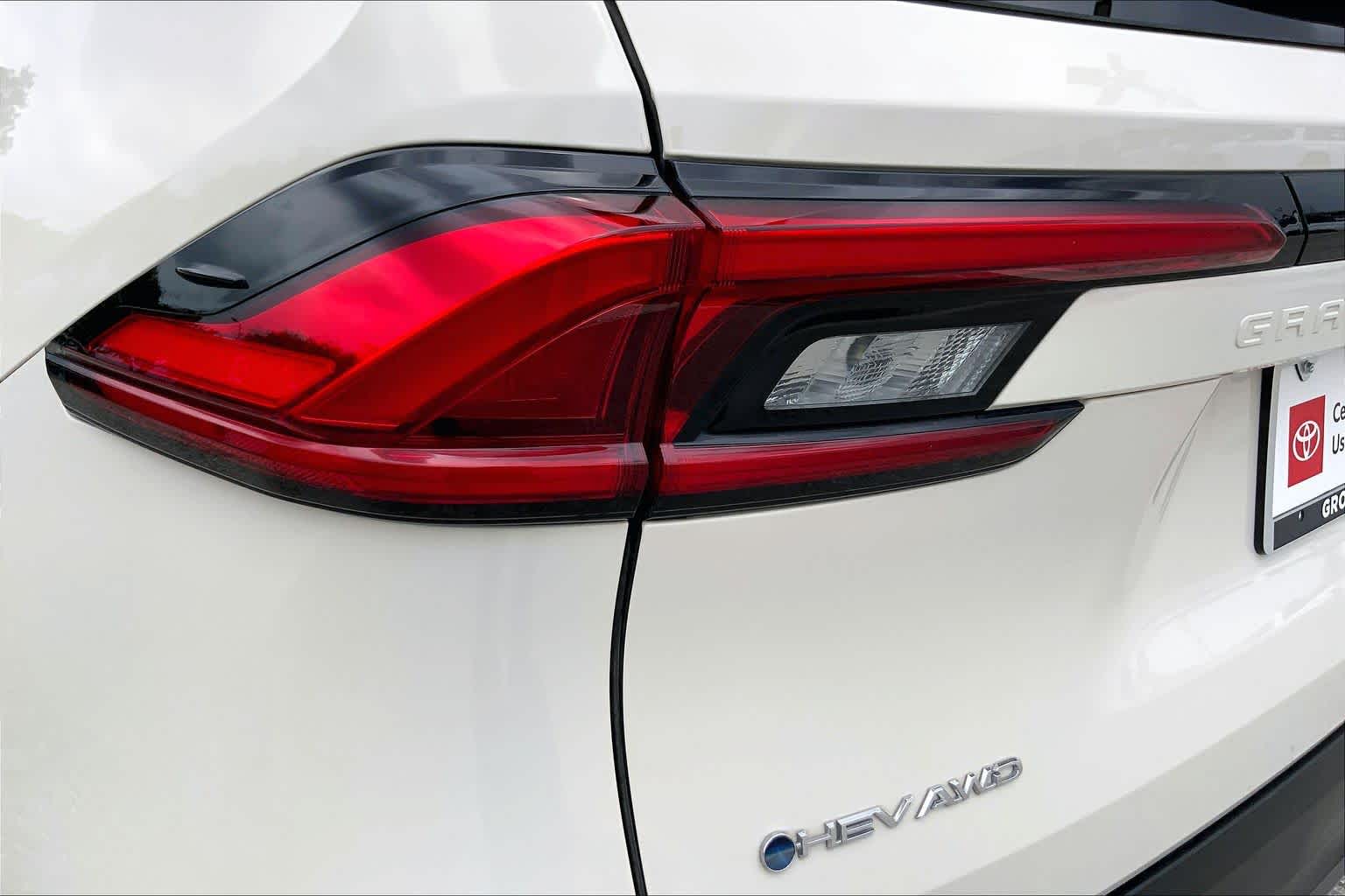 2024 Toyota Grand Highlander Hybrid Limited Coastal Cream at Group 1 Toyota Southwest