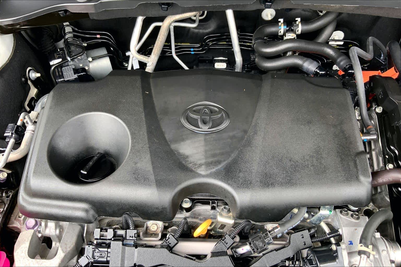 2024 Toyota Grand Highlander Hybrid Limited Coastal Cream at Group 1 Toyota Southwest