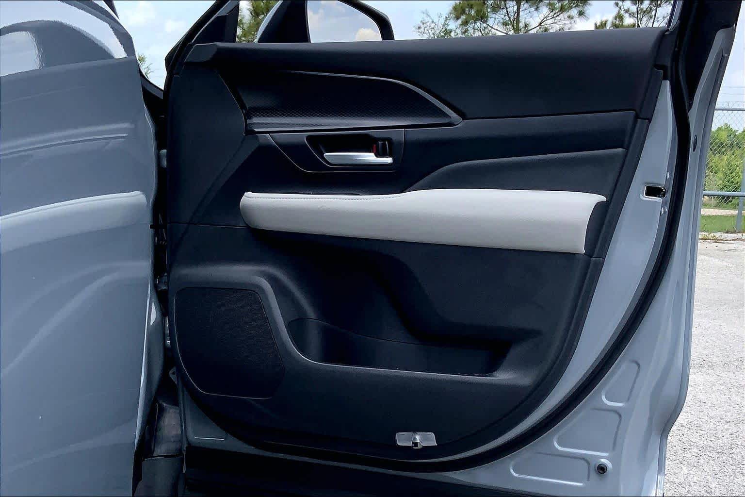 2026 Toyota Grand Highlander Hybrid MAX Platinum Cement at Group 1 Toyota Southwest