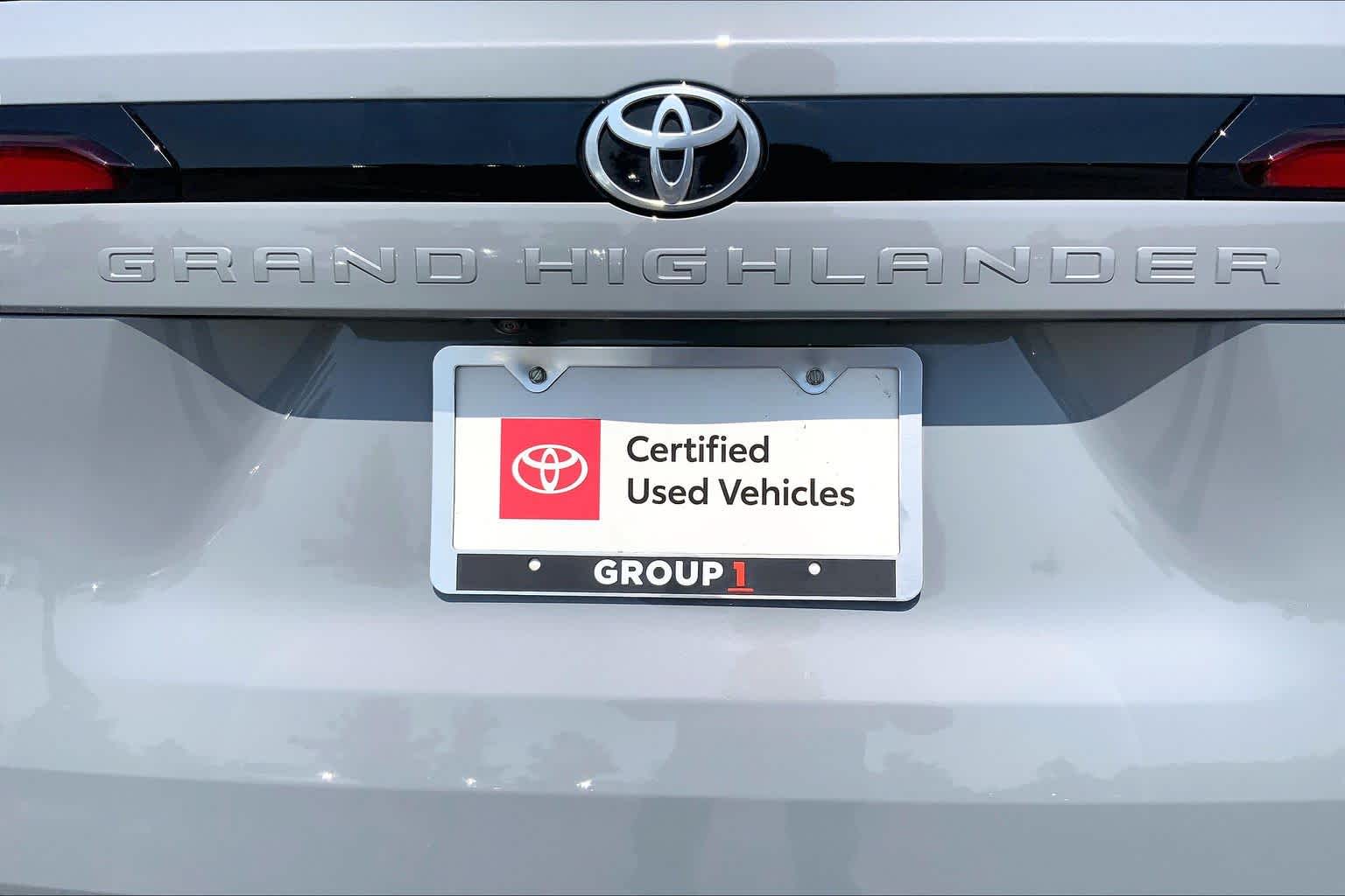 2025 Toyota Grand Highlander Hybrid MAX Platinum Cement at Group 1 Toyota Southwest