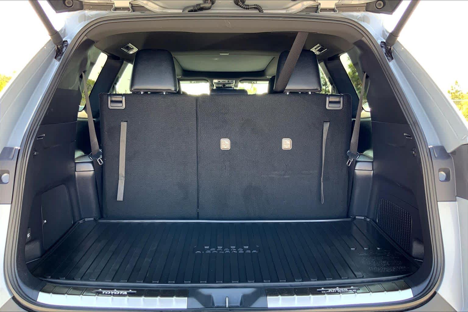 2025 Toyota Grand Highlander Hybrid MAX Platinum Cement at Group 1 Toyota Southwest