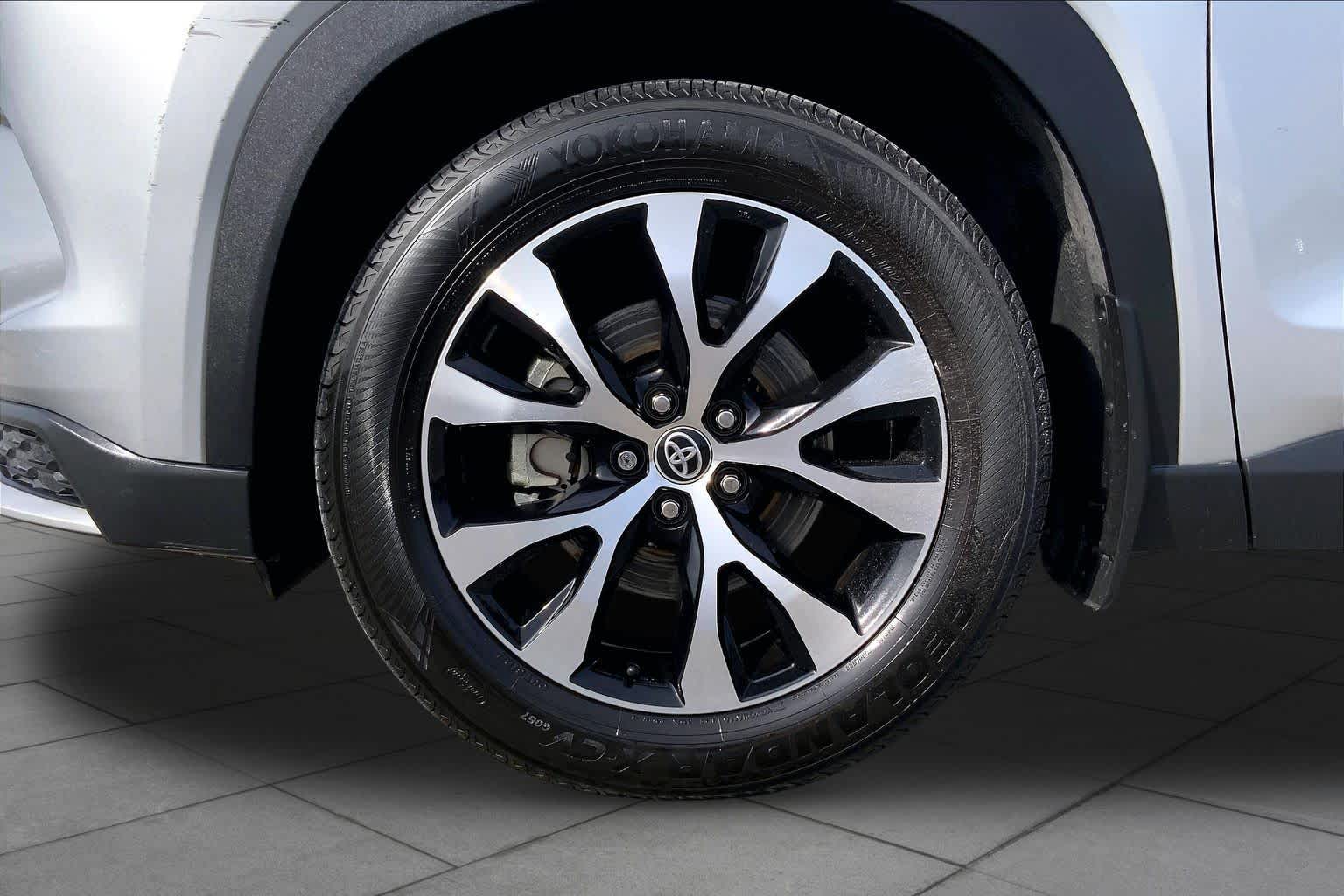 2024 Toyota Grand Highlander Hybrid MAX Limited Celestial Silver Metallic at AutoNation USA Katy