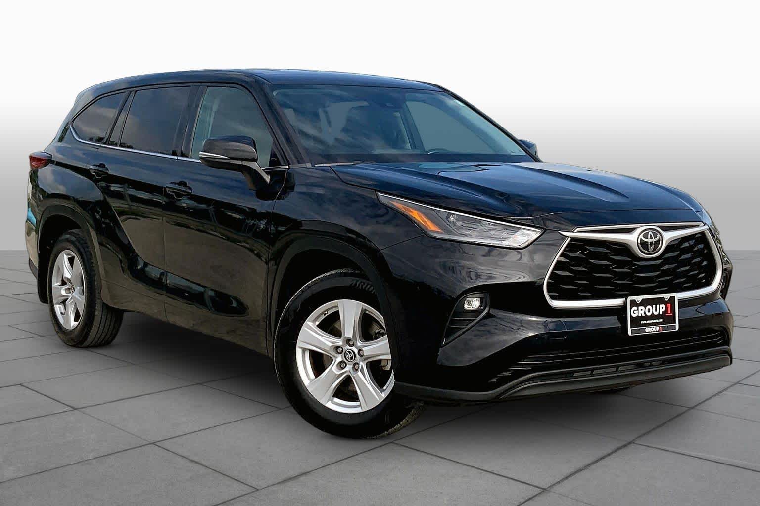 2021 Toyota Highlander LE Midnight Black Metallic at Group 1 Toyota Southwest