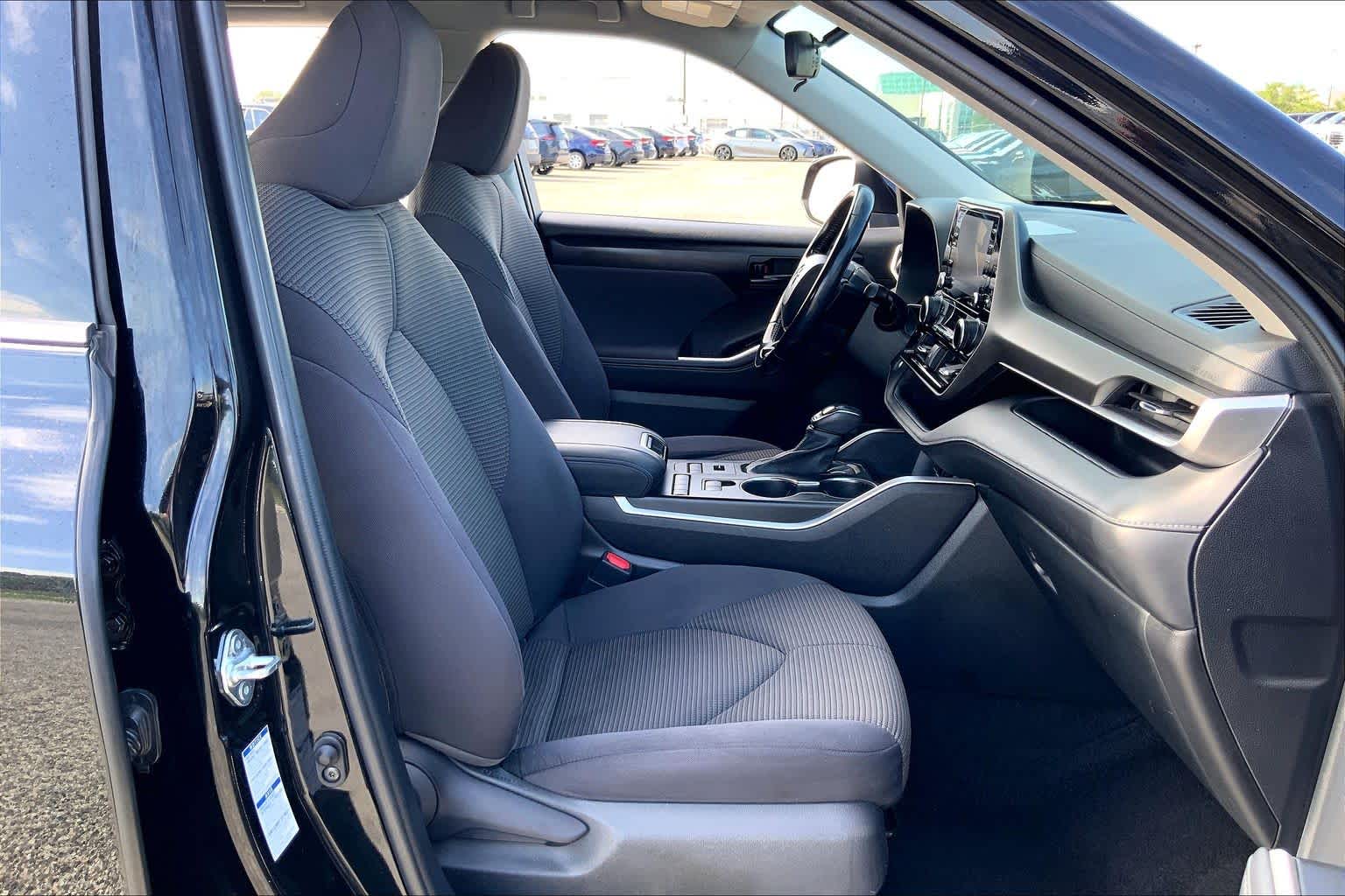2021 Toyota Highlander LE Midnight Black Metallic at Group 1 Toyota Southwest
