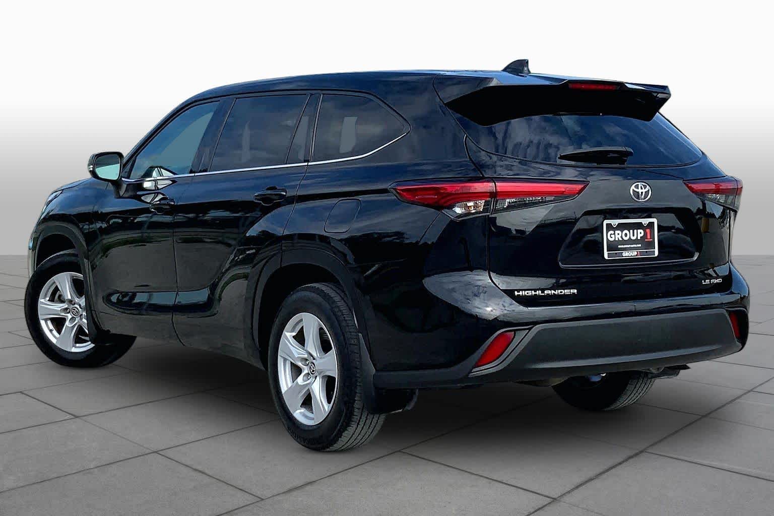 2021 Toyota Highlander LE Midnight Black Metallic at Group 1 Toyota Southwest