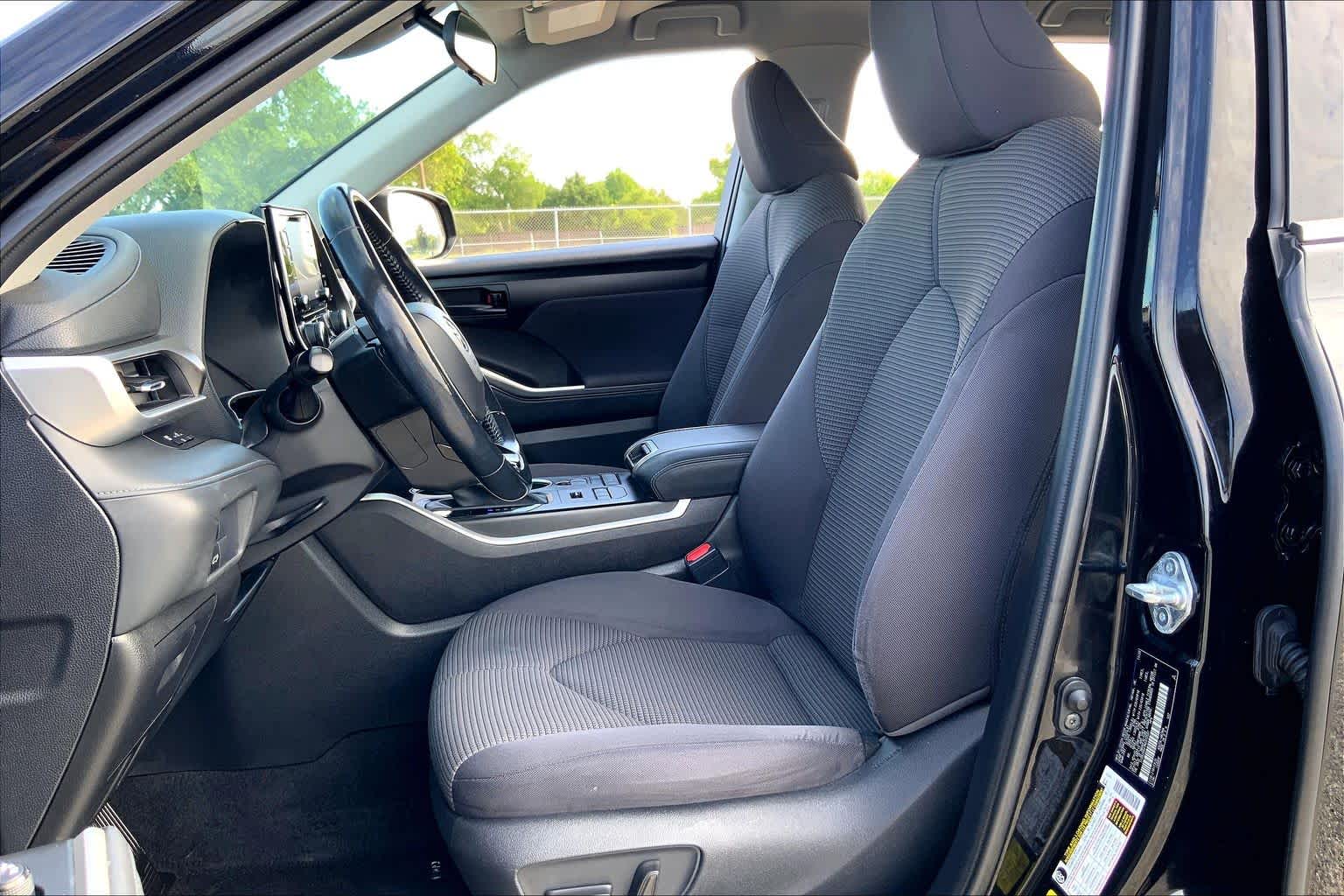 2021 Toyota Highlander LE Midnight Black Metallic at Group 1 Toyota Southwest