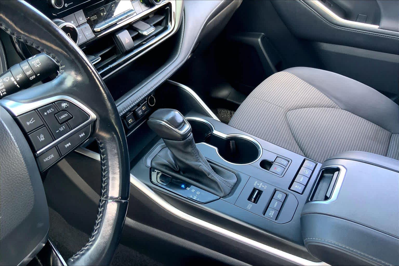 2021 Toyota Highlander LE Midnight Black Metallic at Group 1 Toyota Southwest